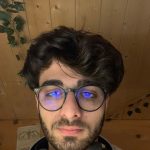 Un ragazzo appassionato di cinema che sogna di entrare a far parte di questo mondo