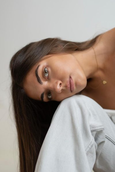MODEL / ACTRESS