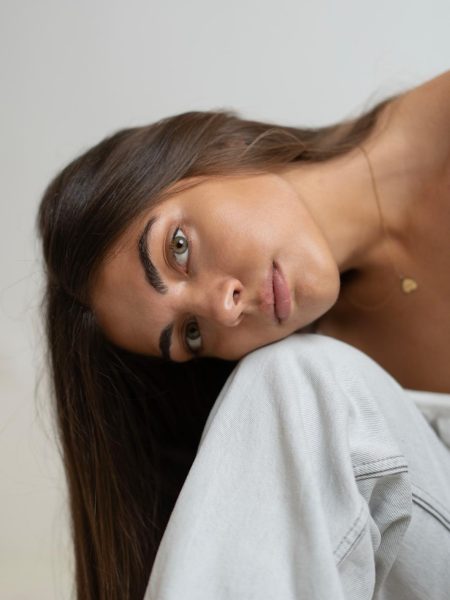 MODEL / ACTRESS