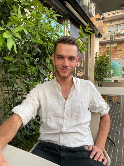 5E4C8167-3D71-46E0-81F2-DBA3A59735E8