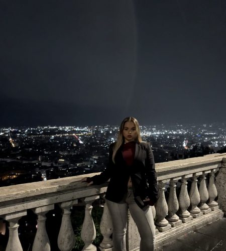 Comparsa disponibile- ragazza 20 anni