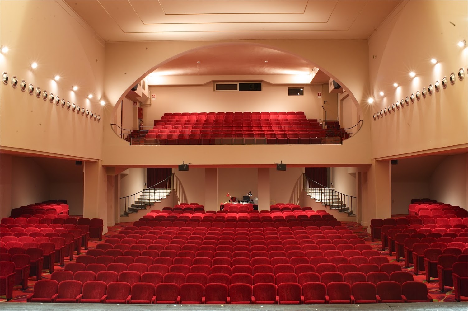 Casting a Roma: si cerca una giovane attrice per uno spettacolo al Teatro Parioli Costanzo