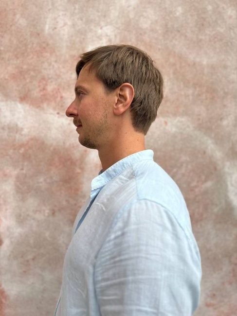 profile_left
